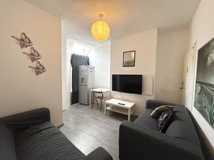 Photo 6- click for photo gallery